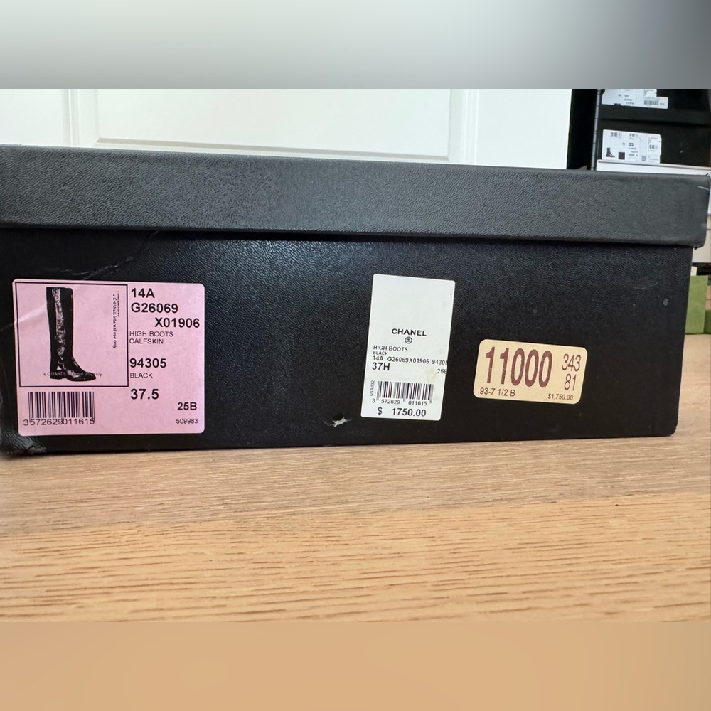 CHANEL Black Leather Knee-High  Boots - Picture 10 of 15